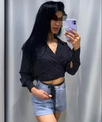 💋 Я знаю, как доставить удовольствие и расслабление на все 100%. Мои услуги охватывают широкий спектр фантазий - от классического секса до глубокого французского целования. Фотографии и отзывы на моей странице говорят сами за себя, я пользуюсь большой популярностью среди клиентов. 😍 Живу и принимаю в Москве, потому что именно здесь я ощущаю себя уверенно и свободно. Доверься моим чарам и позволь себе окунуться в мир наслаждения и страсти. Встречи со мной будут запоминающимися и наполнеными эротикой. Звони мне, и я сделаю всё, чтобы ты вернулся ко мне снова и снова. 💕 Ксения